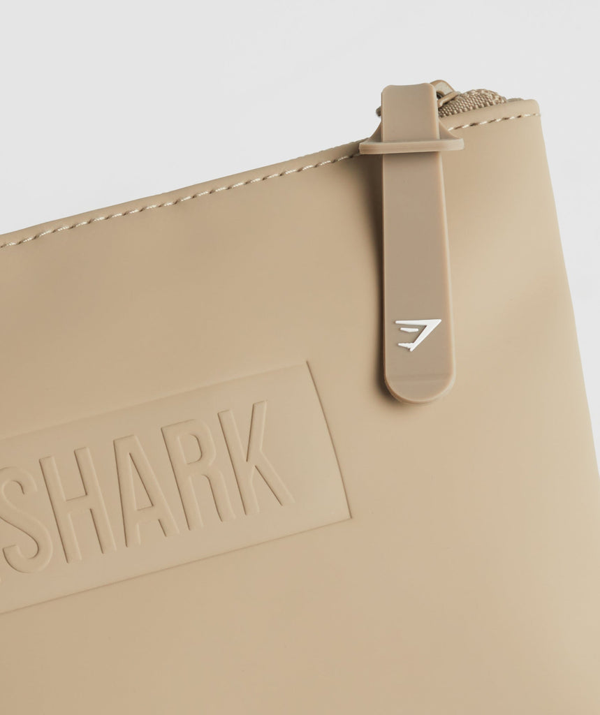 Gymshark Everyday Wash Bag Cement Brown Gymshark