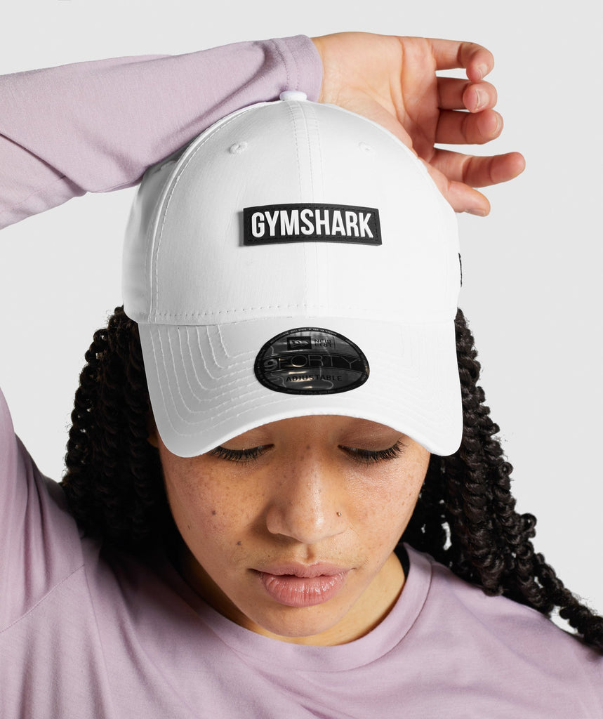 Gymshark New Era GS 9Forty Snapback White Gymshark